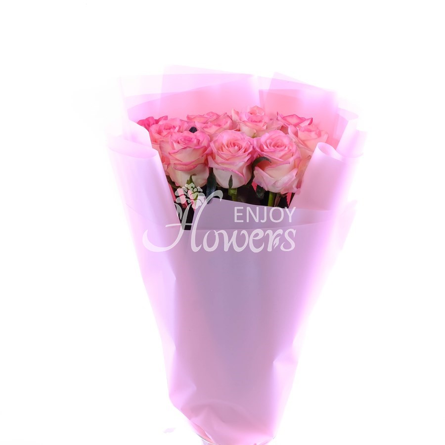 Букет из 11 нежно-розовых роз в пленке "Джумилия"
