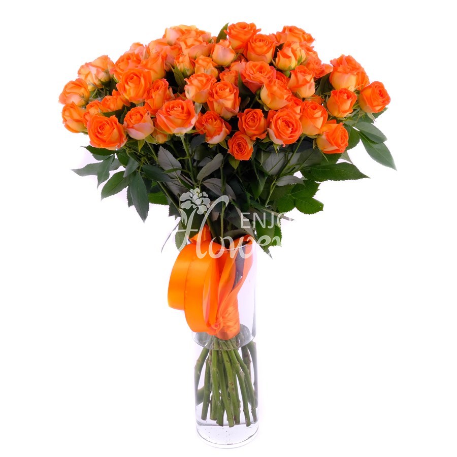 Букет из 15 роз "Оранжевые кустовые розы"