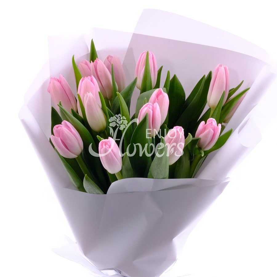 Букет из 15 розогвых тюльпанов "Розовые тюльпаны в пленке"