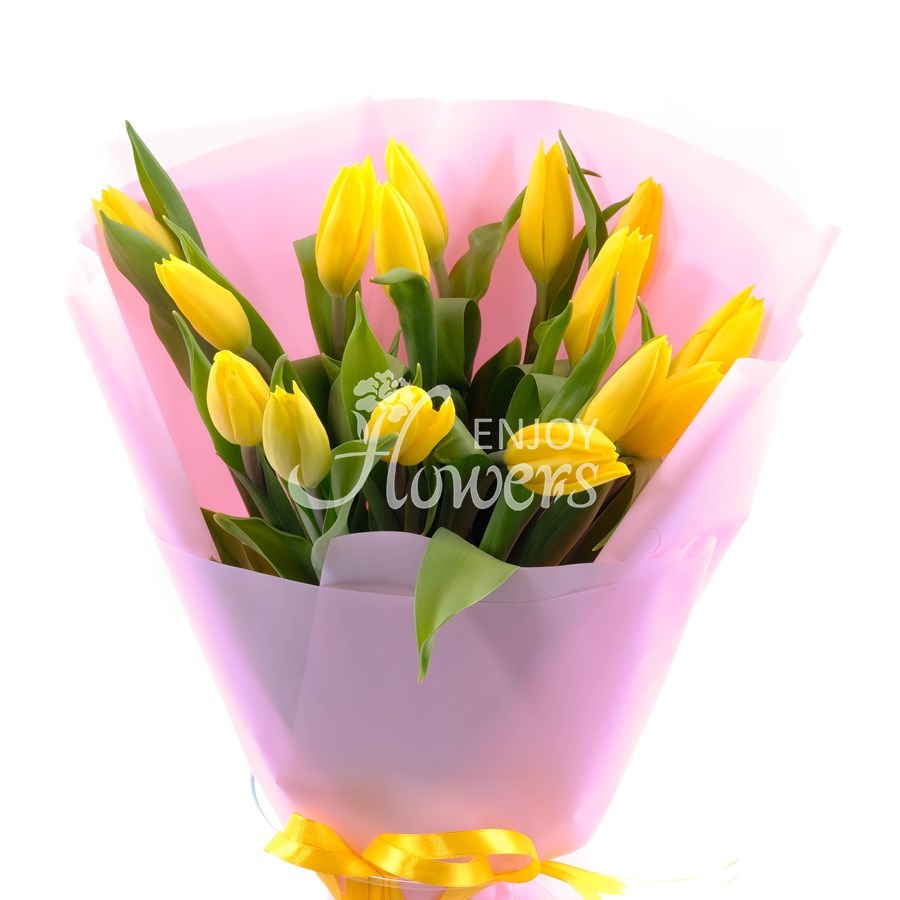 Букет из 15 желтых тюльпанов "Желтые тюльпаны в пленке""