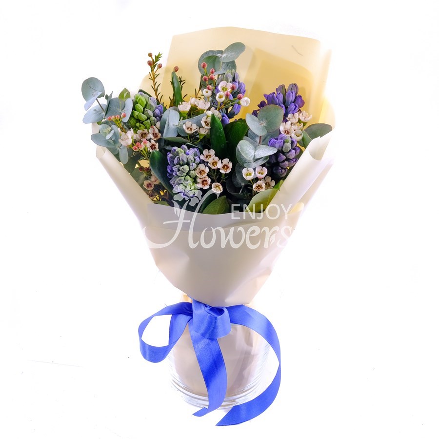 Букет из 5 синих гиацинтов с зеленью "Синяя прохлада"