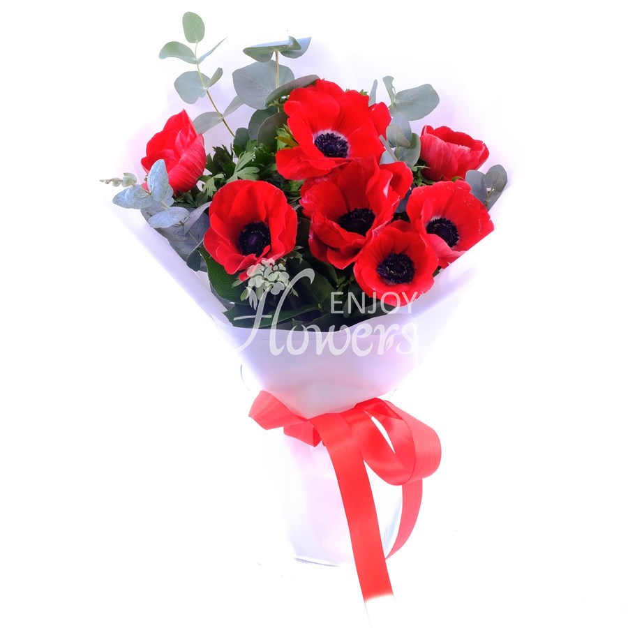 Букет из 7 анемонов с эвкалиптом "Красные анемоны"