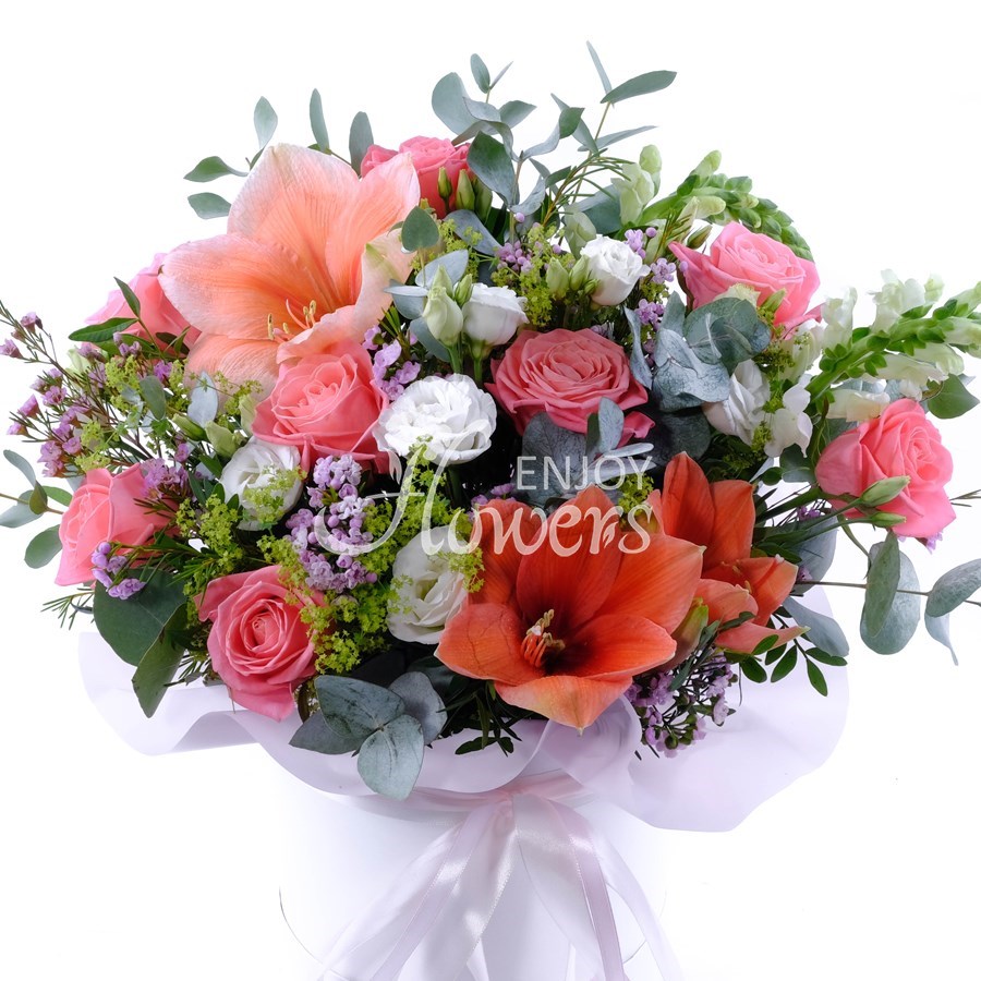 Композиция из роз и амариллисов в коробке "Выражение чувств"