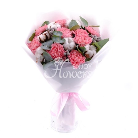 Букет из гвоздик и хлопка "Нежная зима"