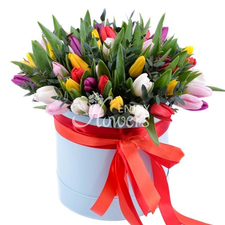 Композиция из 51 тюльпана "Разноцветные тюльпаны в коробке"